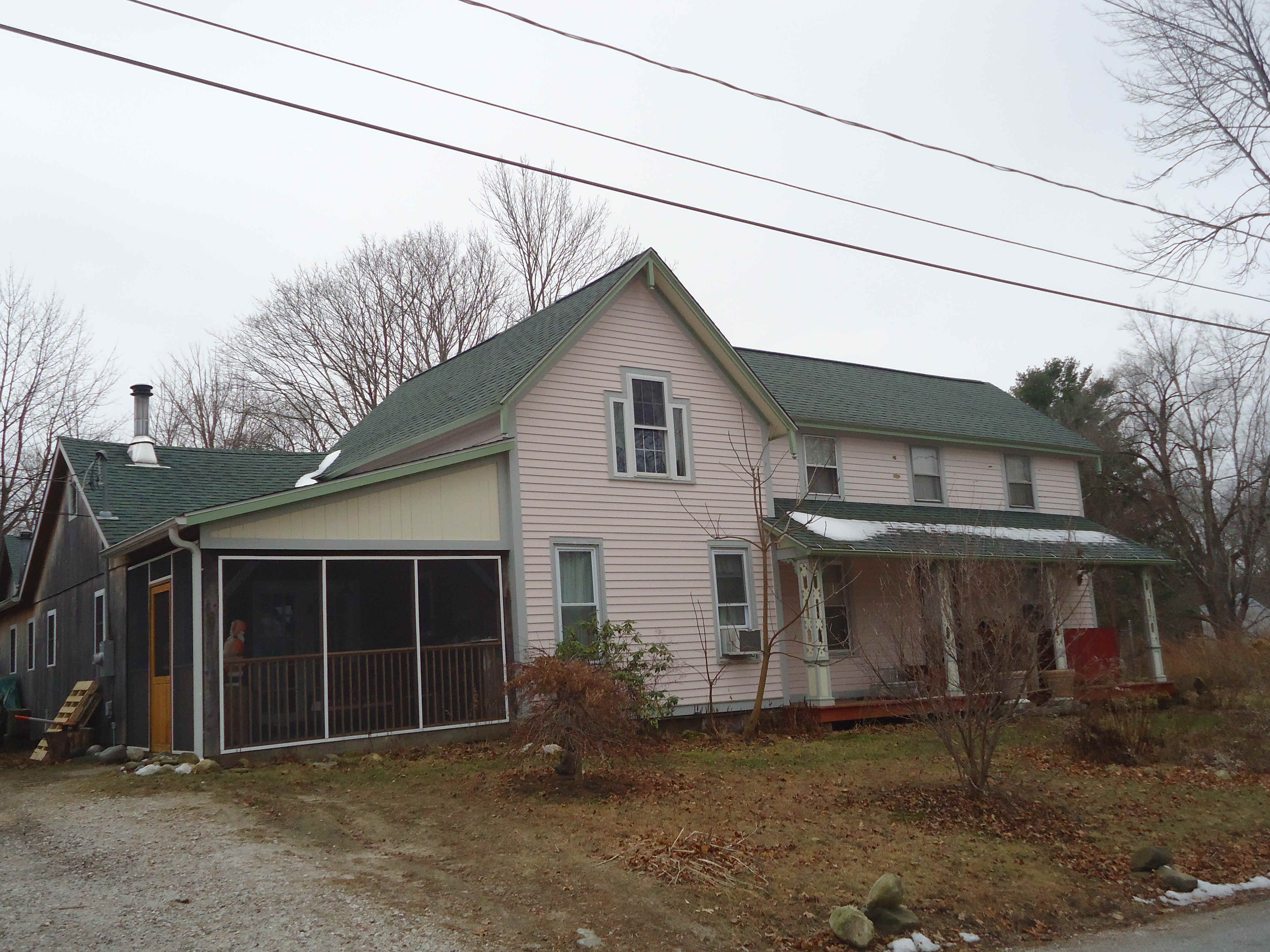 Building photograph for 8 WARNER RD